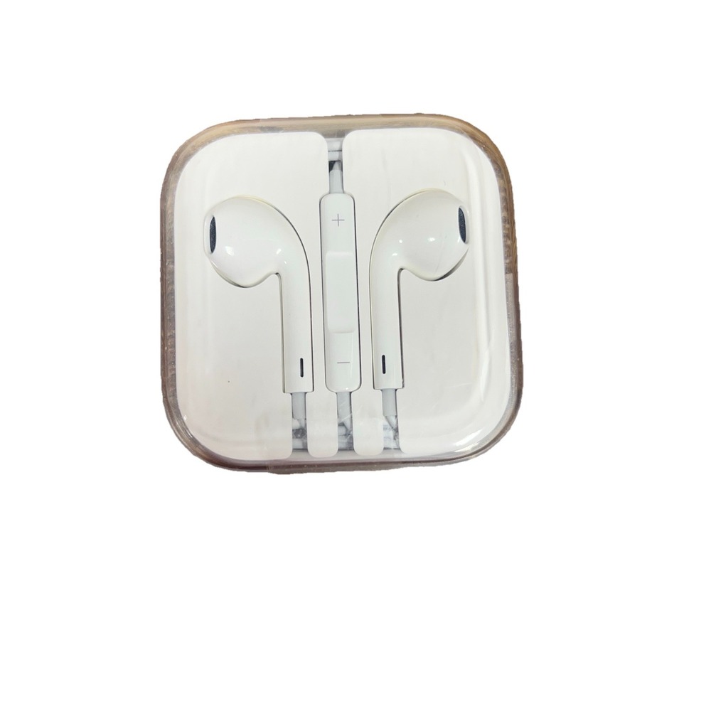 Apple EarPods with Remote & Mic – Wired Headphones in Case •‎ New